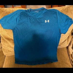 2 Under Armour Men’s Lg shirt